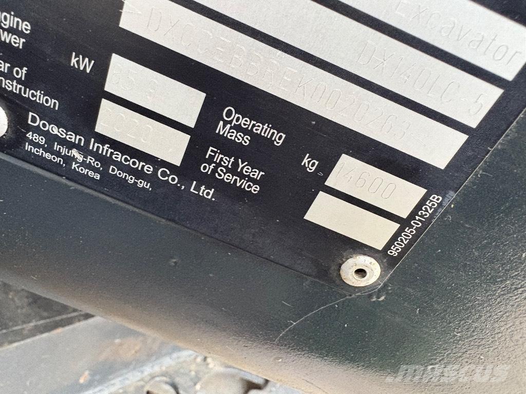 Doosan DX 140 LC Telakaivukoneet