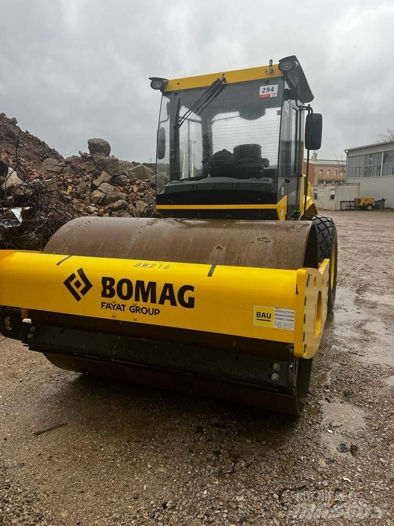 Bomag BW211 D5 Yksivalssijyrät
