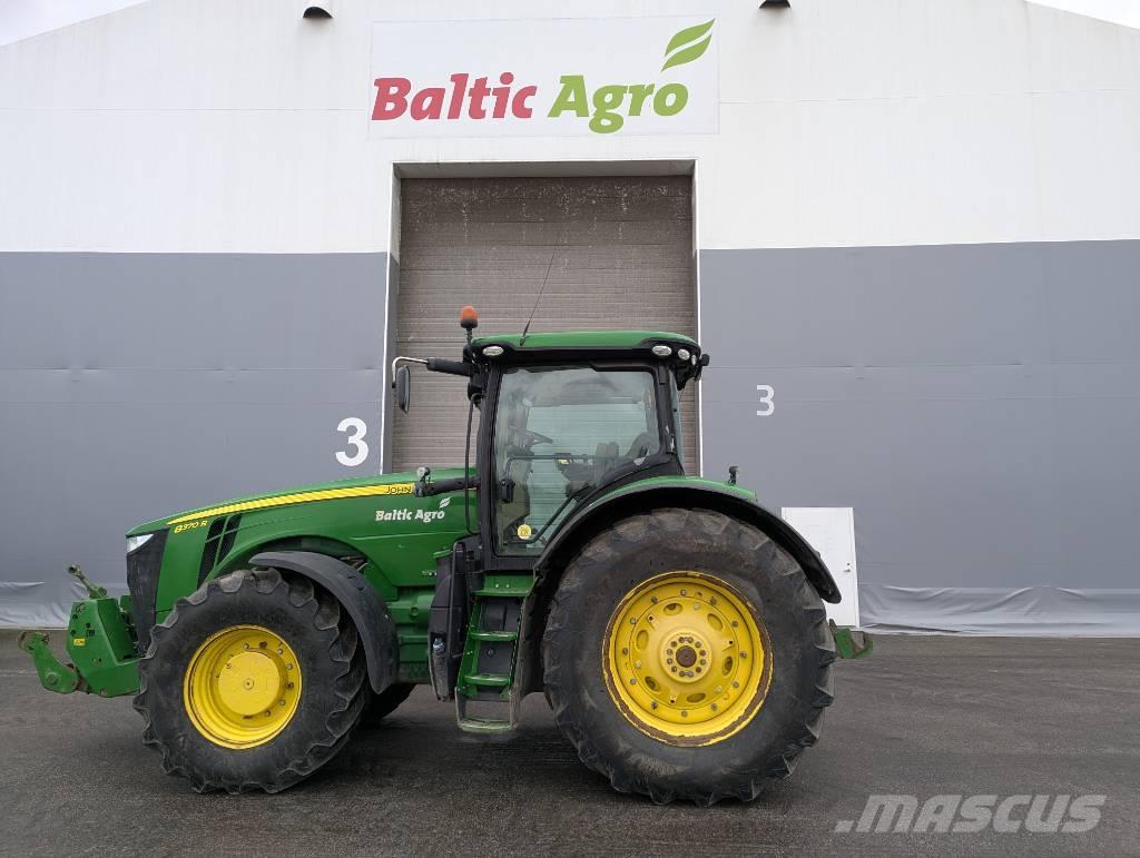 John Deere 8370 R Traktorit