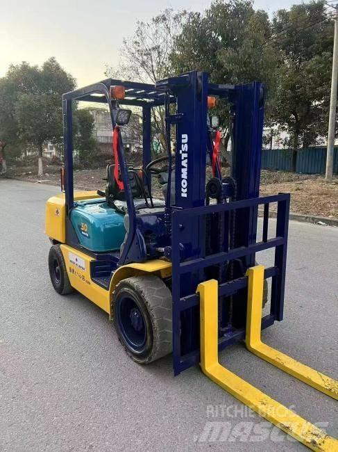 Komatsu FD 30 T-14 Dieseltrukit