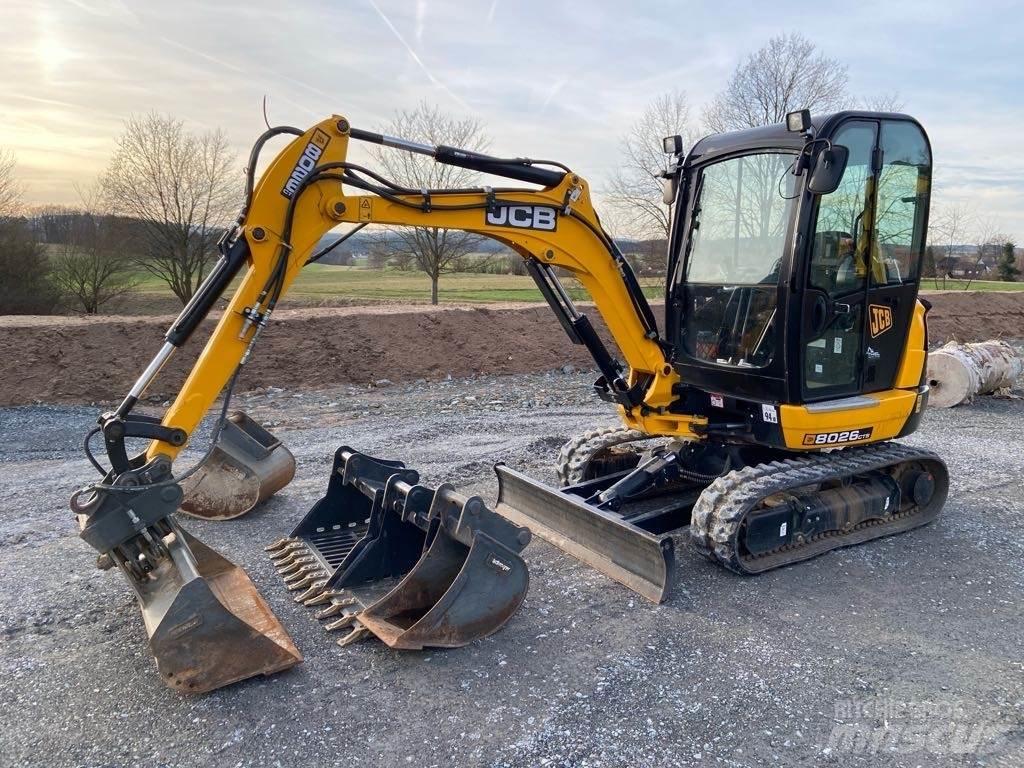 JCB 8026CTS Telakaivukoneet