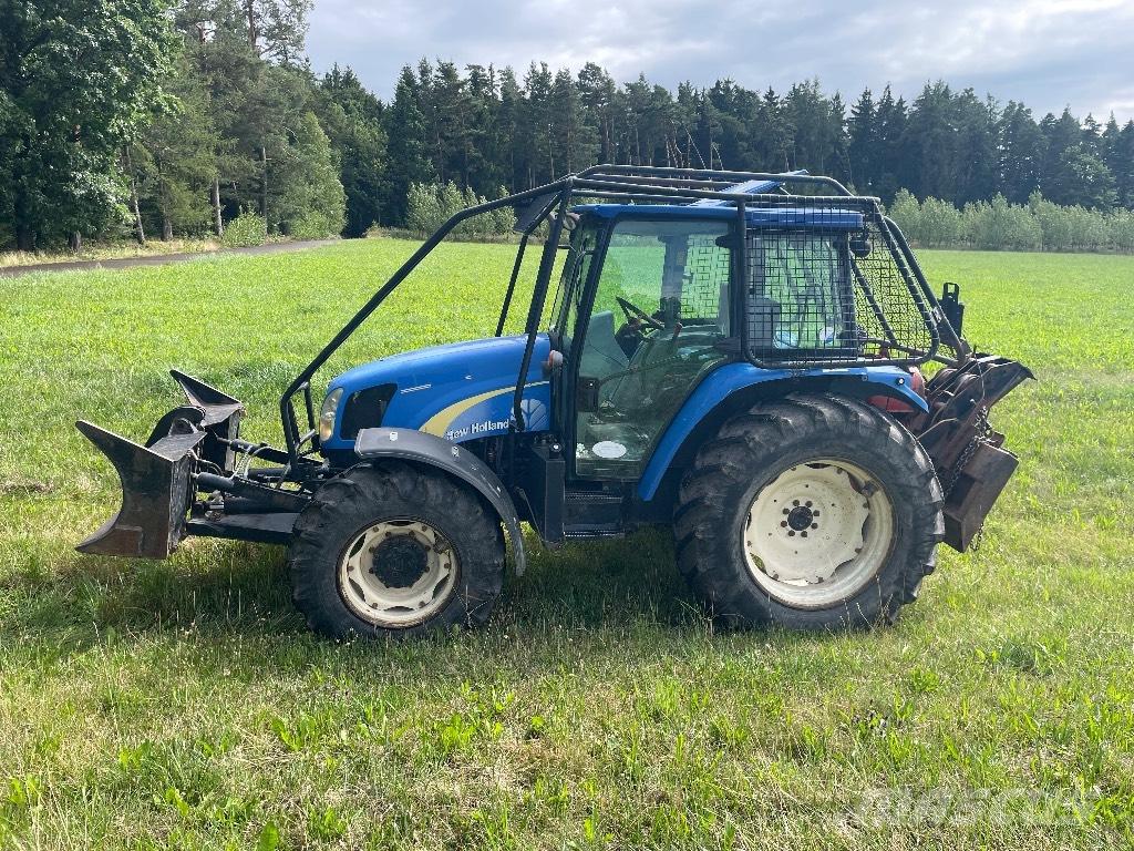 New Holland  T5050 Metsätraktorit