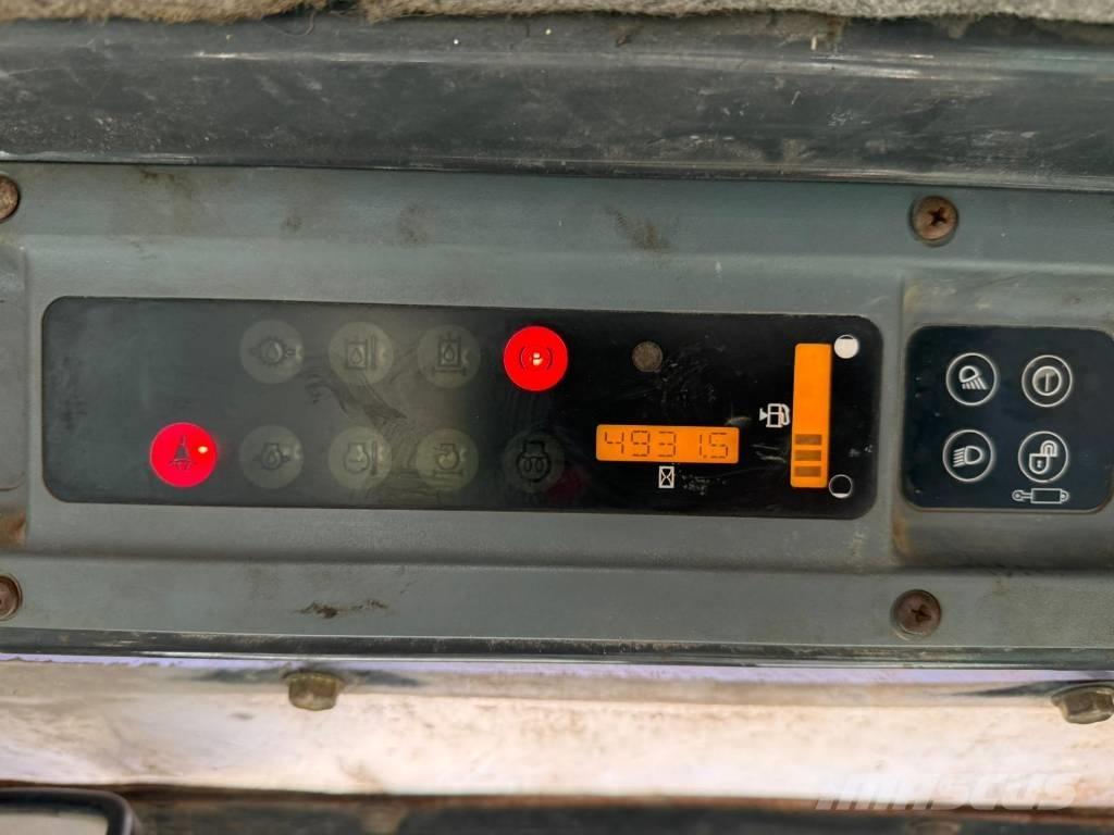 New Holland LS 170 Liukuohjatut kuormaajat