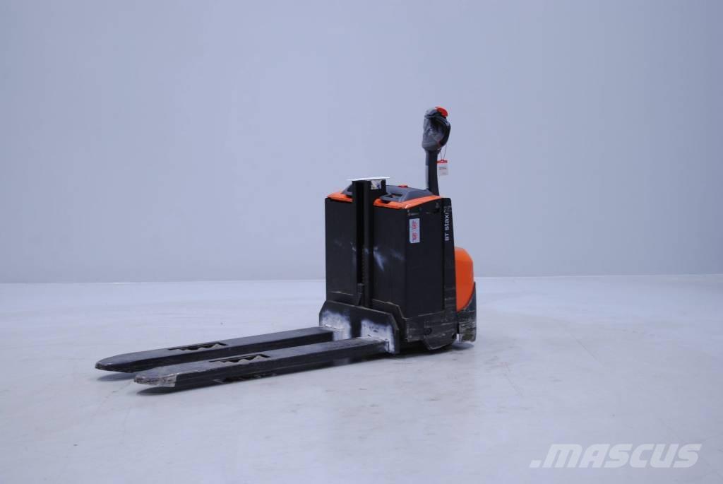 Toyota SWE080L Käyden ajettavat pinoamistrukit