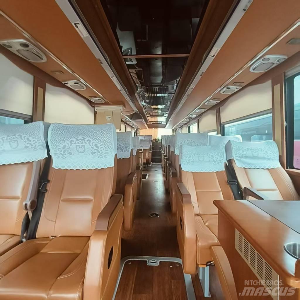 Yutong ZK6122HQ5Y Turistibussit