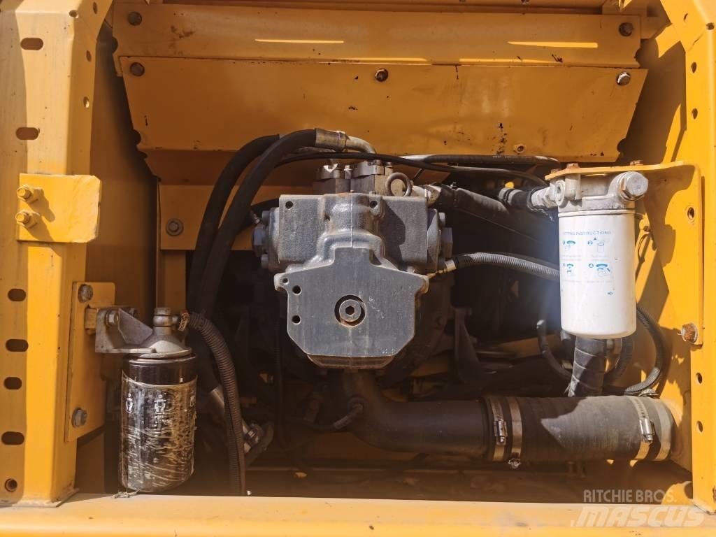 Komatsu PC 220-7 Telakaivukoneet