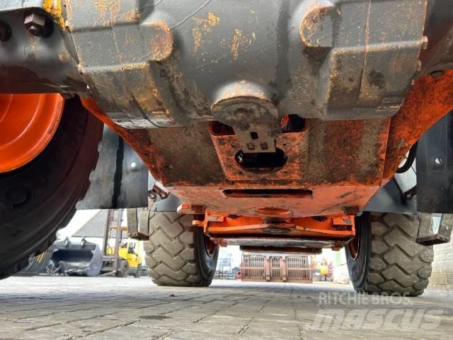 Hitachi ZW 250-6 Pyöräkuormaajat