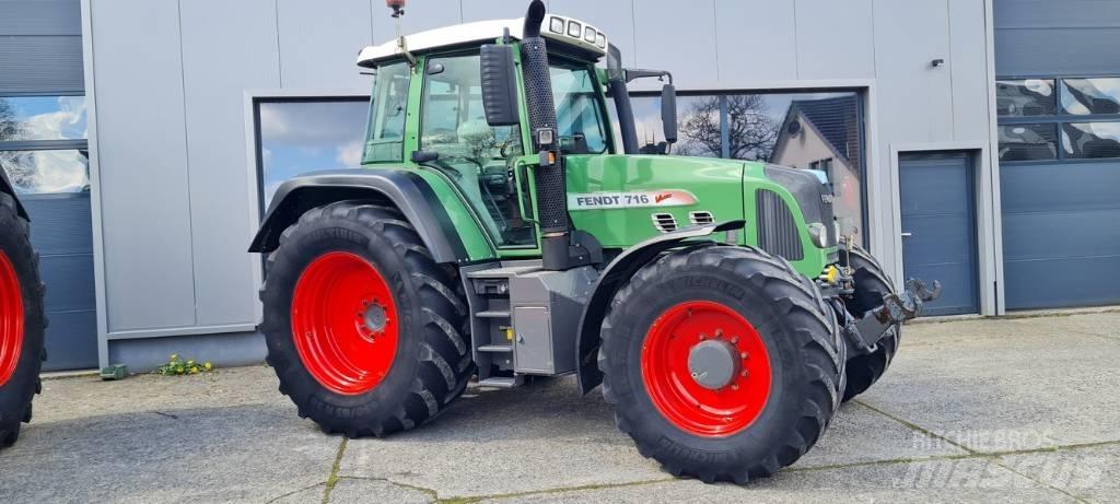 Fendt 716 Vario TMS Traktorit