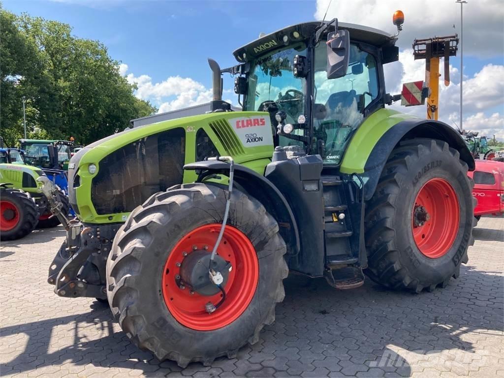 CLAAS Axion 920 Traktorit