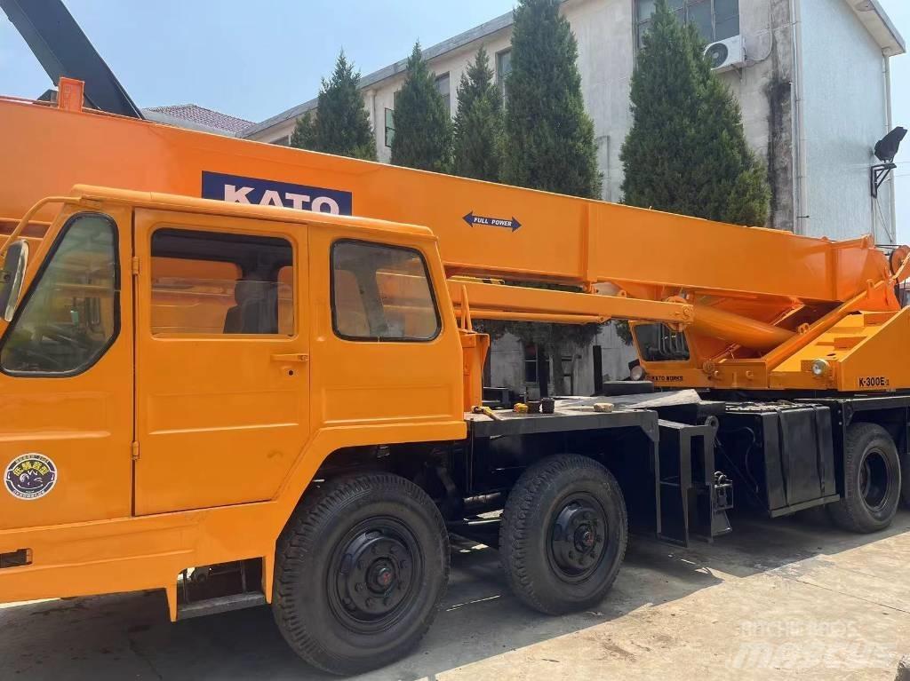 Kato KA 300 E RT-nosturit