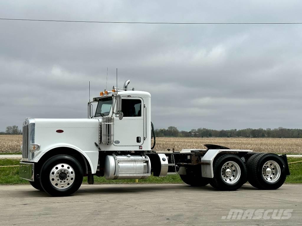 Peterbilt 389 Vetopöytäautot