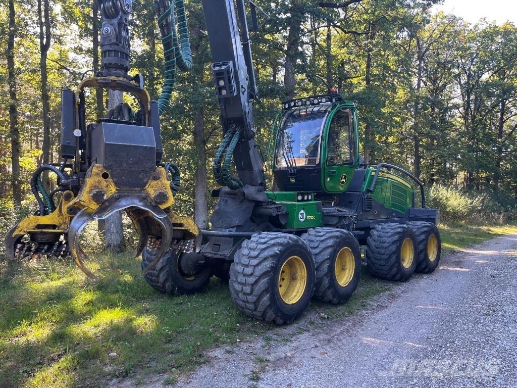 John Deere 1170G Harvesterit