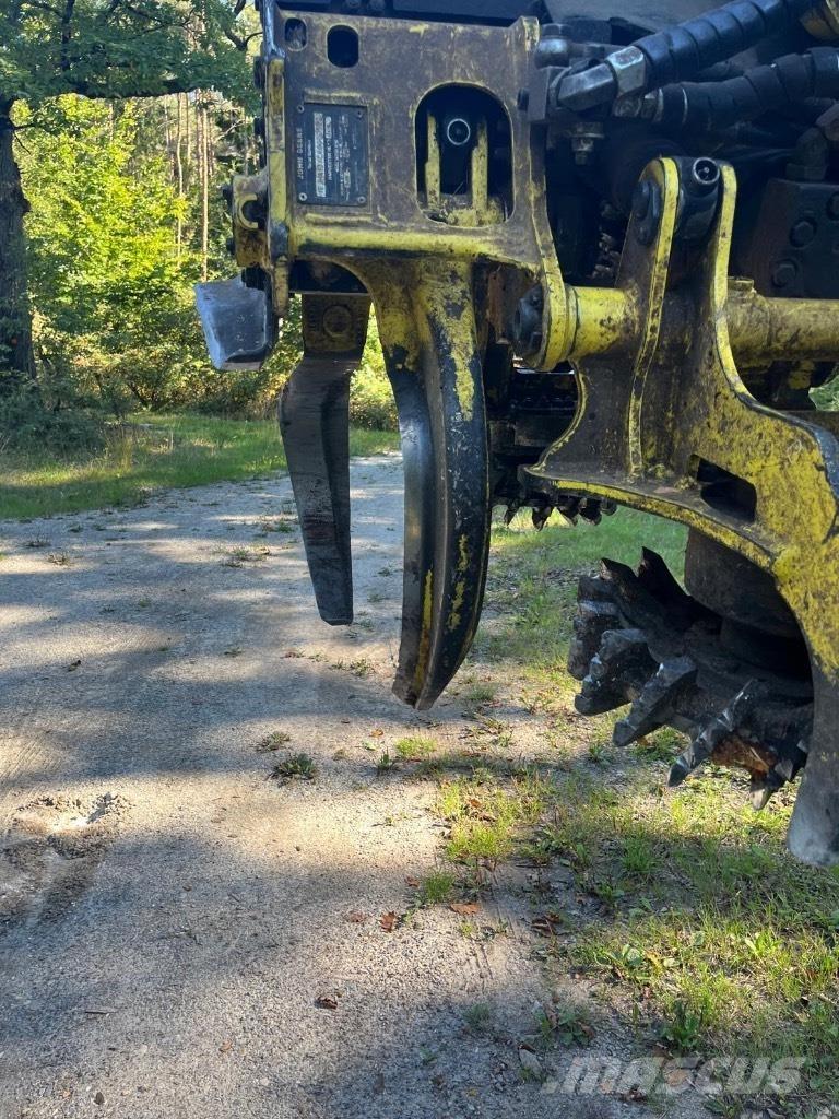 John Deere 1170G Harvesterit