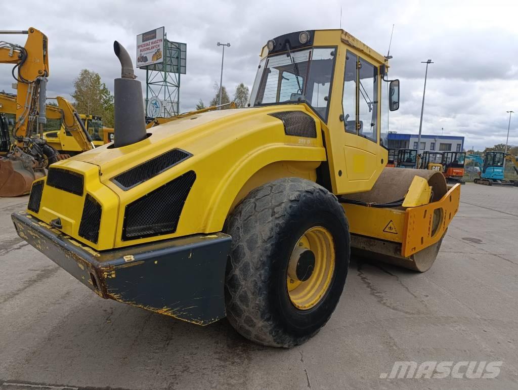 Bomag BW 213 D-4 Yksivalssijyrät
