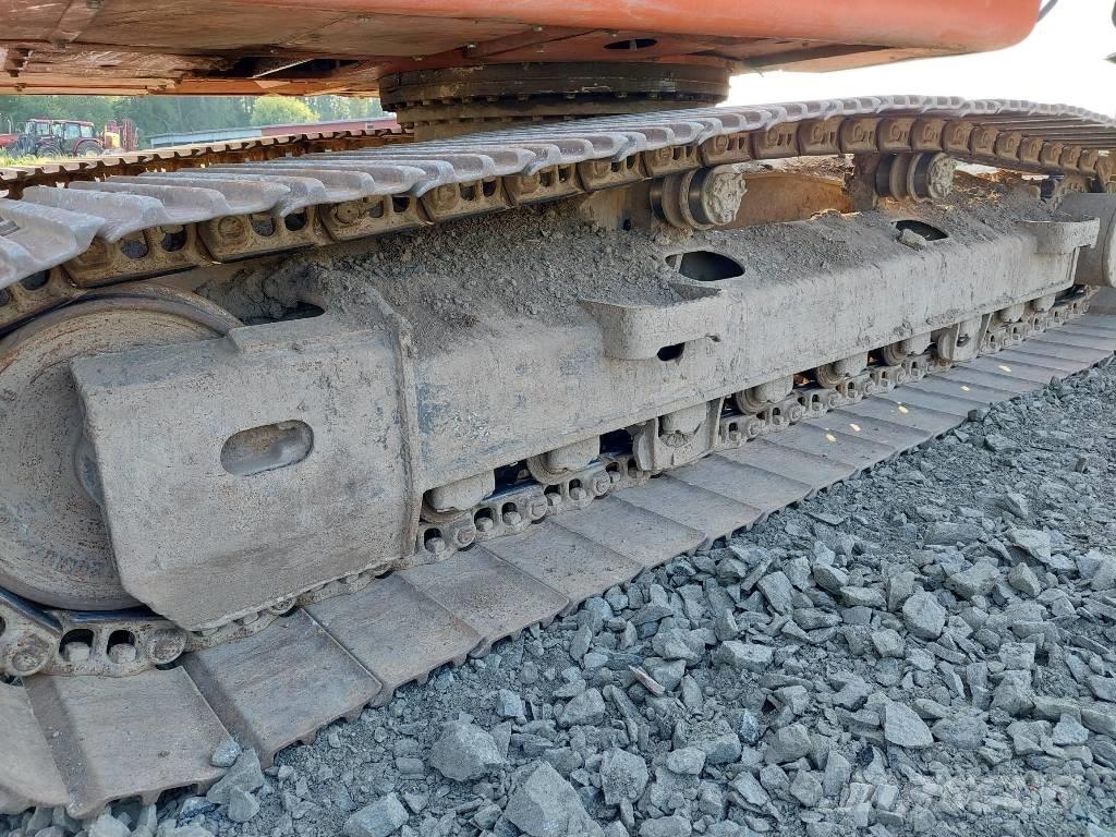 Doosan DX 225 LC Telakaivukoneet