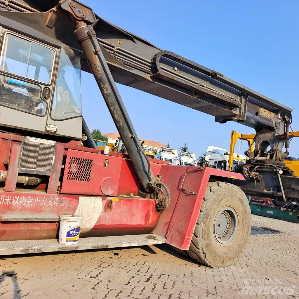 Kalmar DRD450 Konttikurottajat