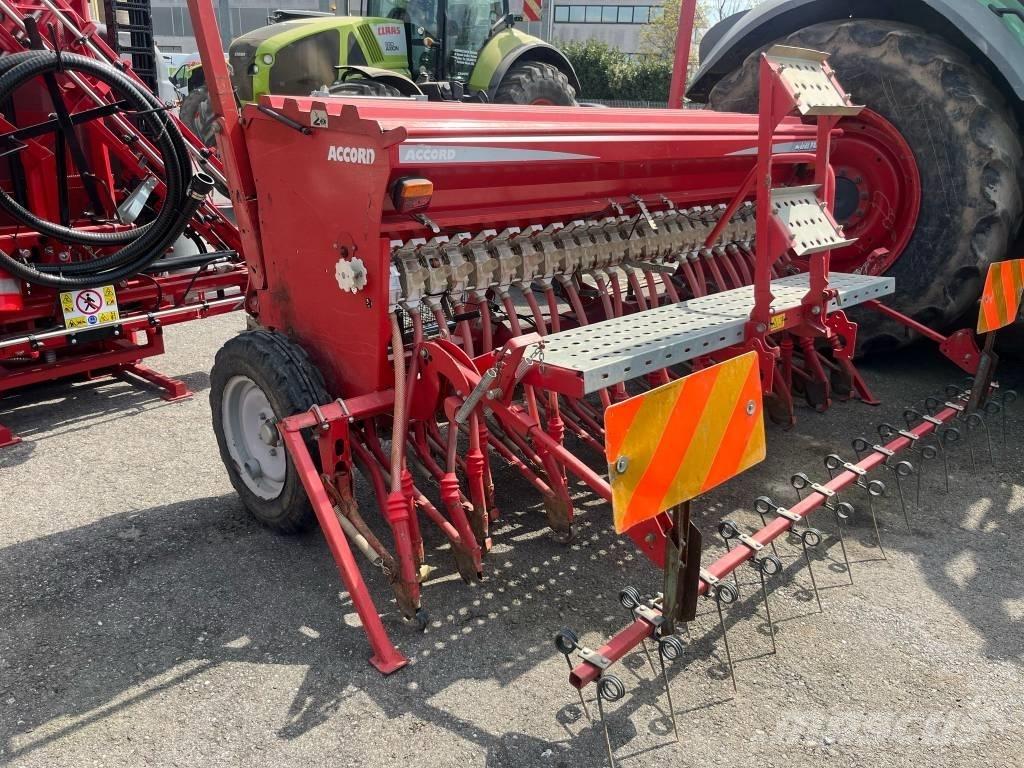 Accord M DRILL PRO Tarkkuuskylvökoneet