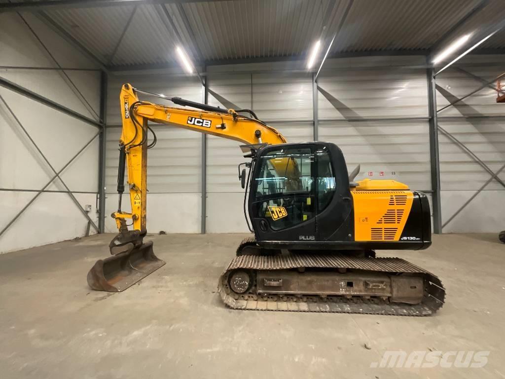 JCB JS 130 LC 4F Telakaivukoneet