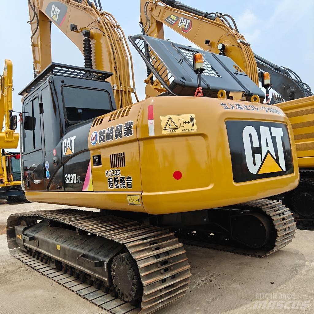 CAT 323 D L Telakaivukoneet