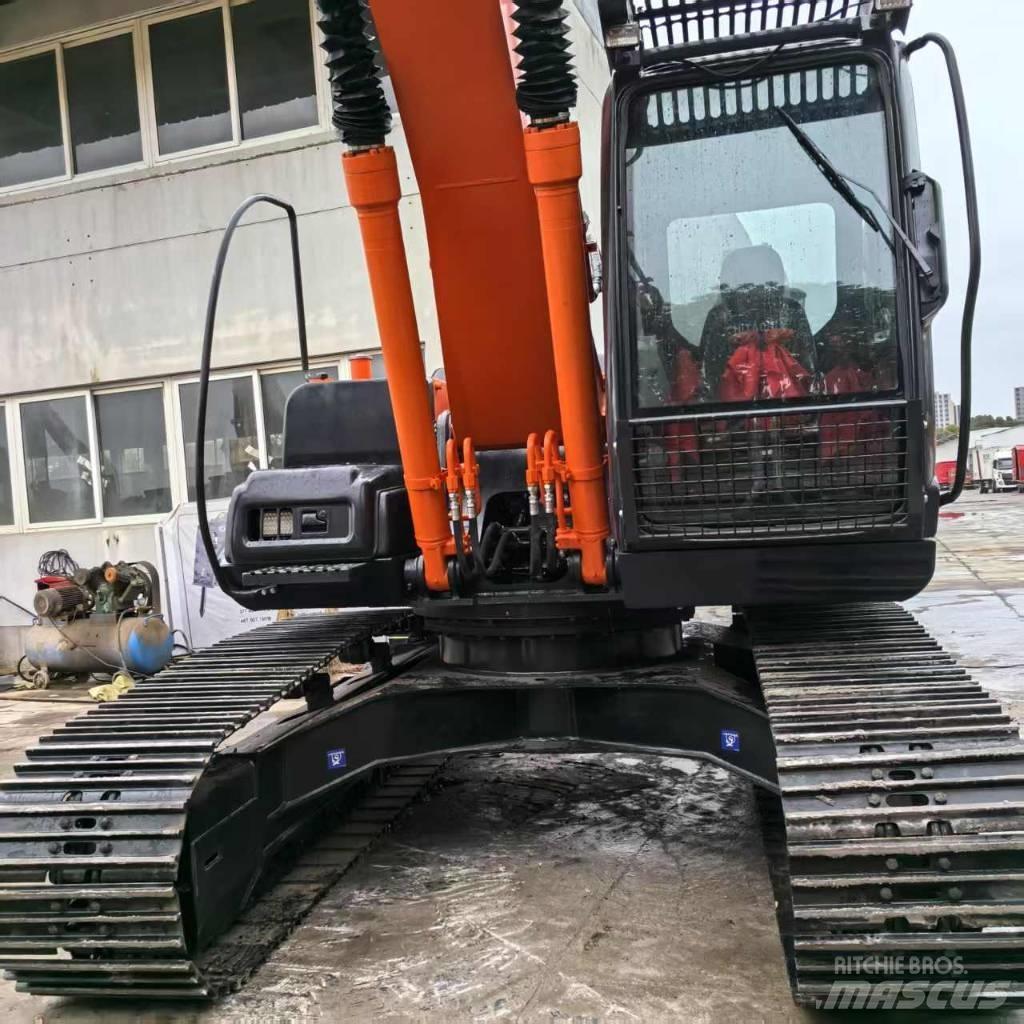 Hitachi ZX 200-3 G Telakaivukoneet