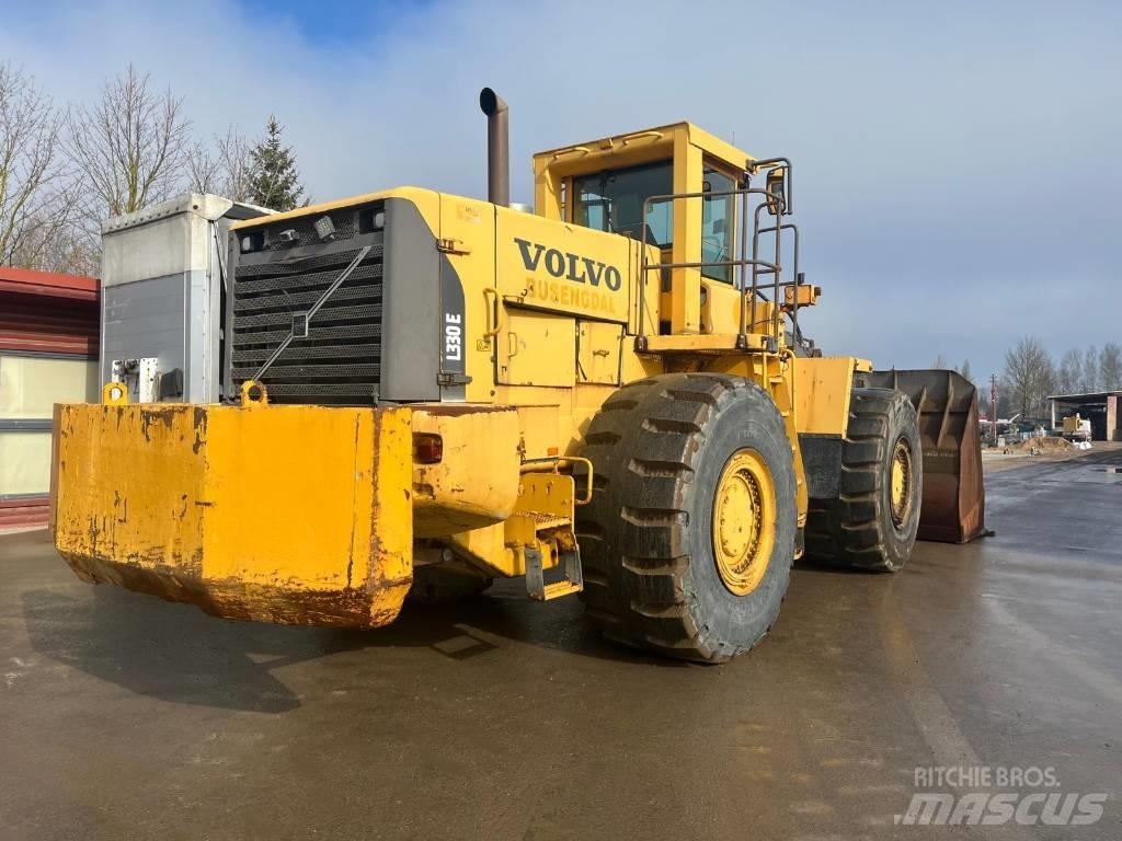Volvo L 330 E Pyöräkuormaajat