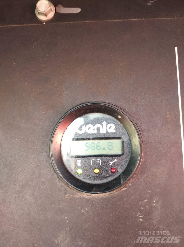 Genie Z60/37DC Nostolava-autot