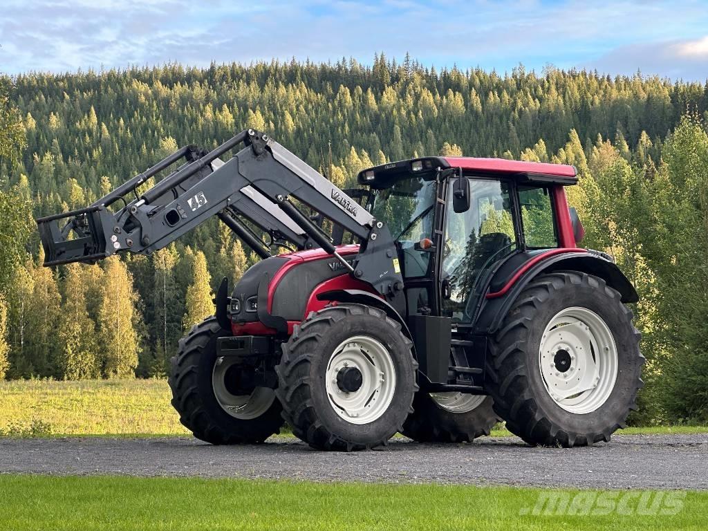 Valtra N 111 HiTech Traktorit