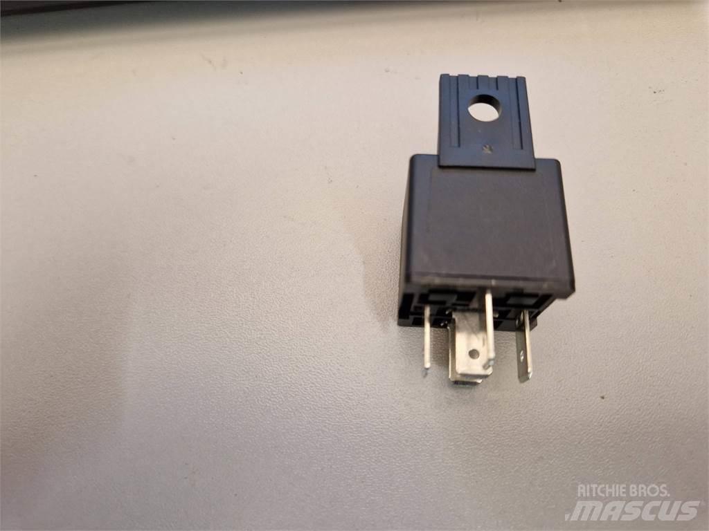 Ponsse 0061967 Sähkö ja elektroniikka