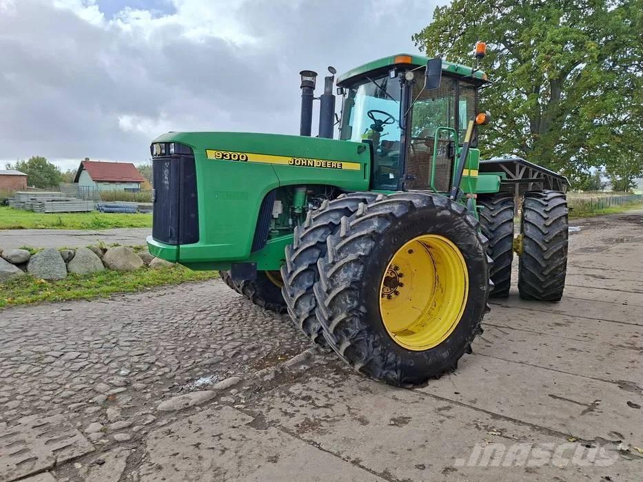 John Deere 9300 Traktorit