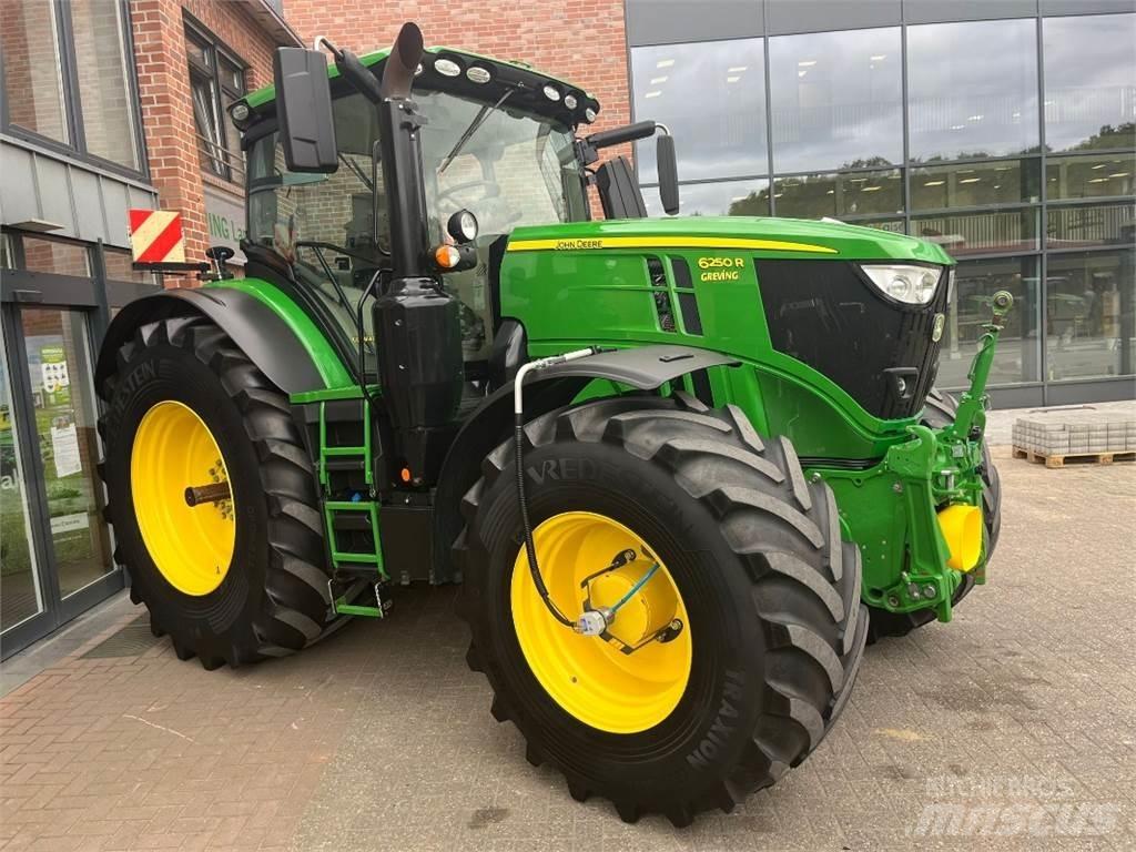 John Deere 6250R Traktorit