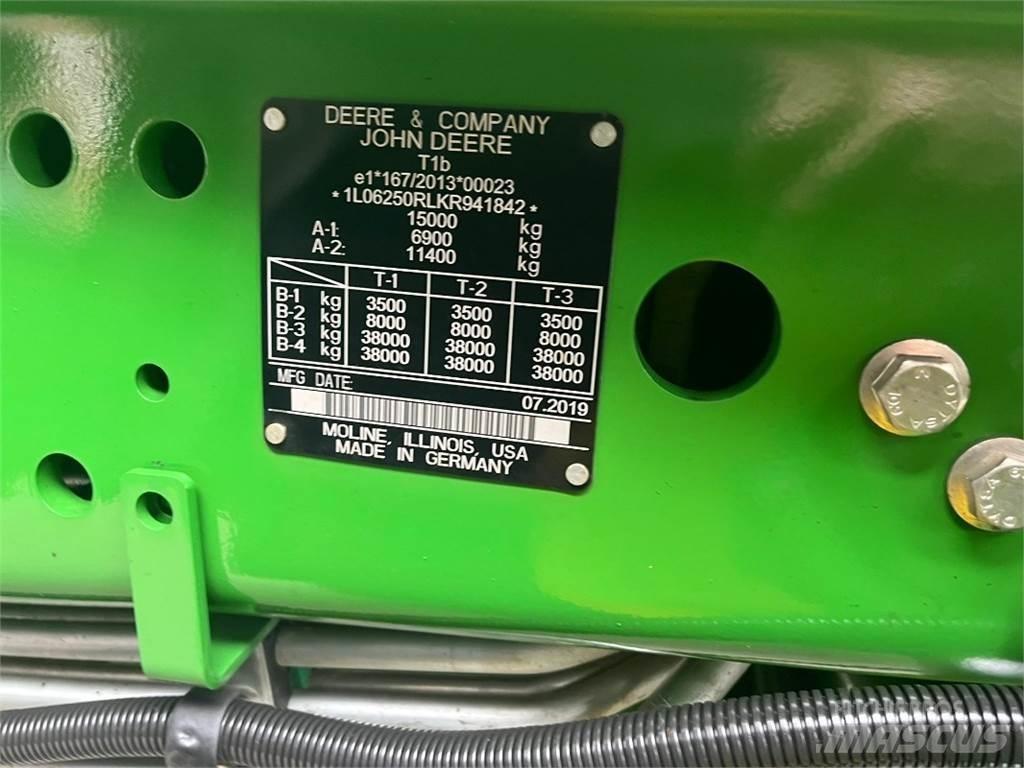 John Deere 6250R Traktorit