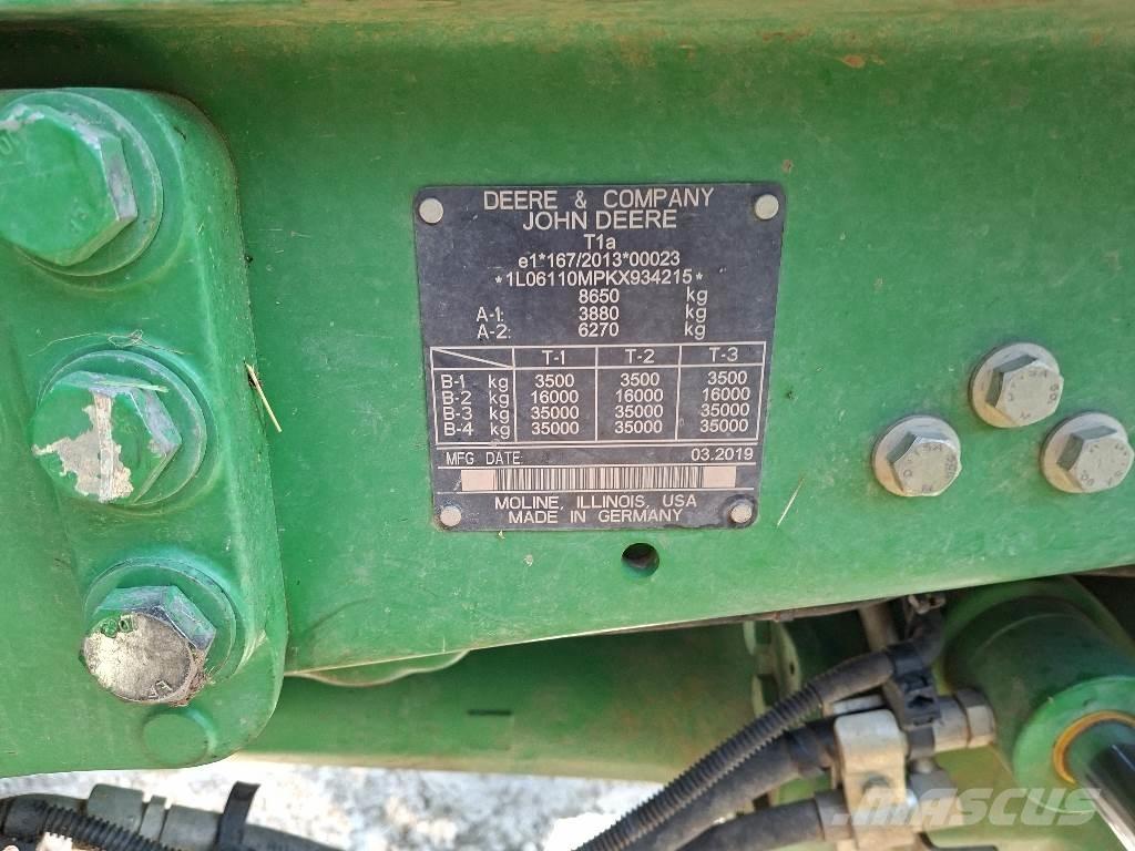 John Deere 6110M Traktorit