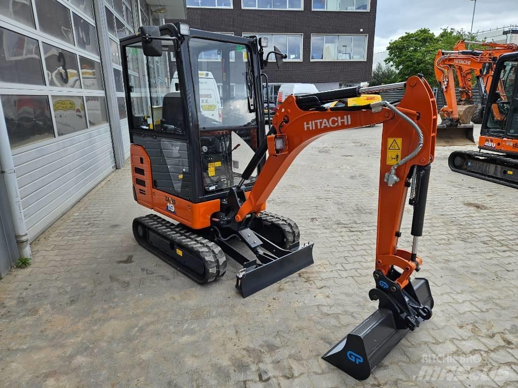 Hitachi ZX19-6 Minikaivukoneet < 7t