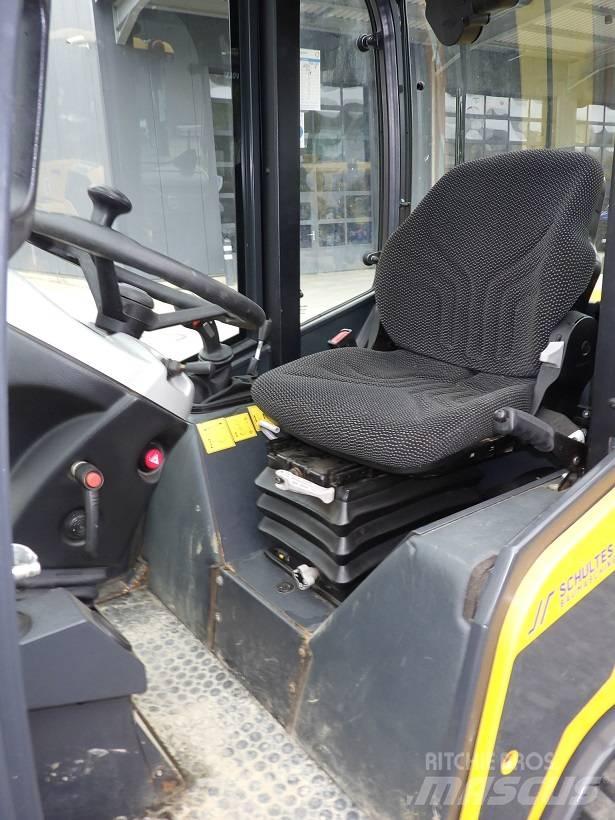Schäffer 2445 S Pyöräkuormaajat