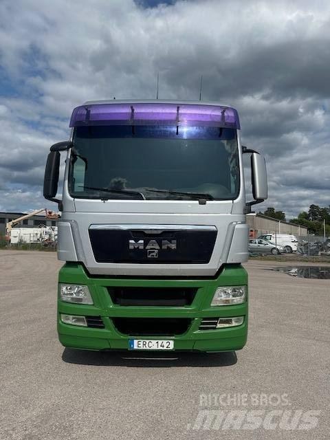 MAN TGX 18.440  XXL Vetopöytäautot