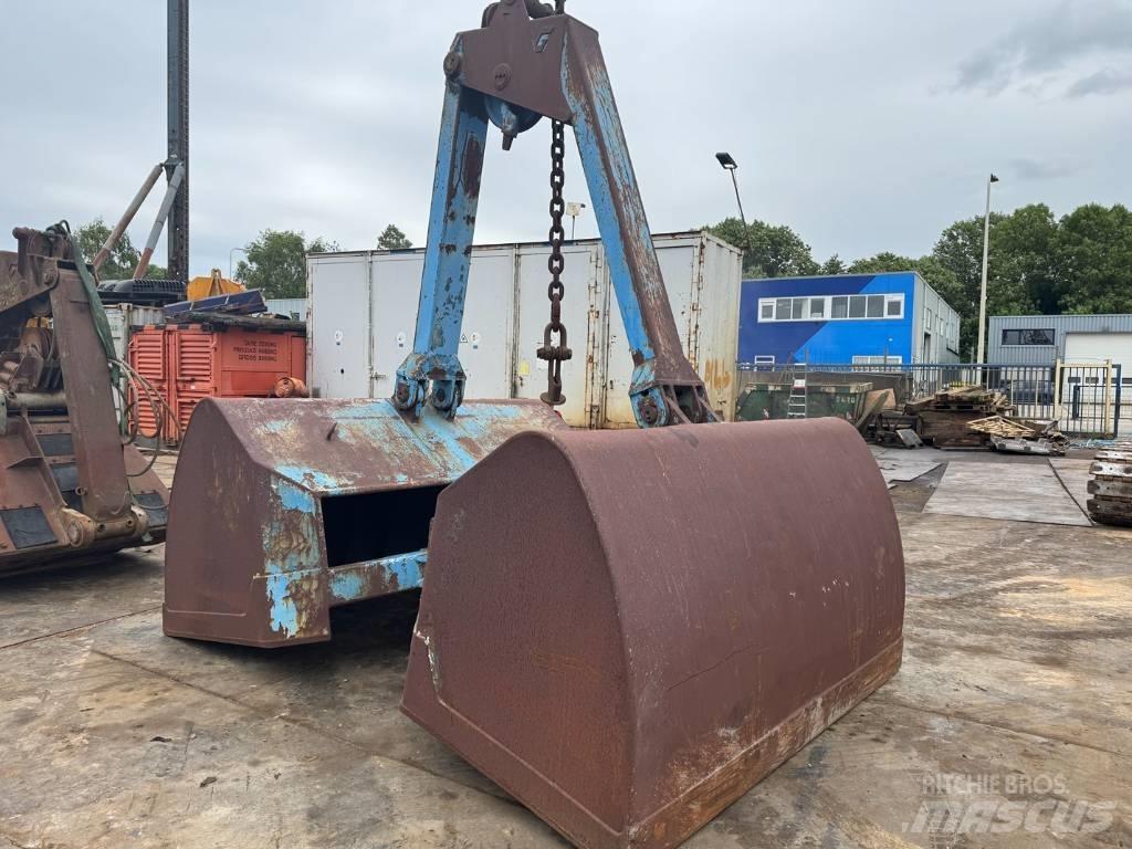  grapple 5000liter Kourat