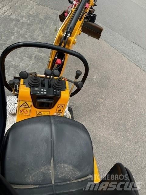 JCB 8010CTS Minikaivukoneet < 7t