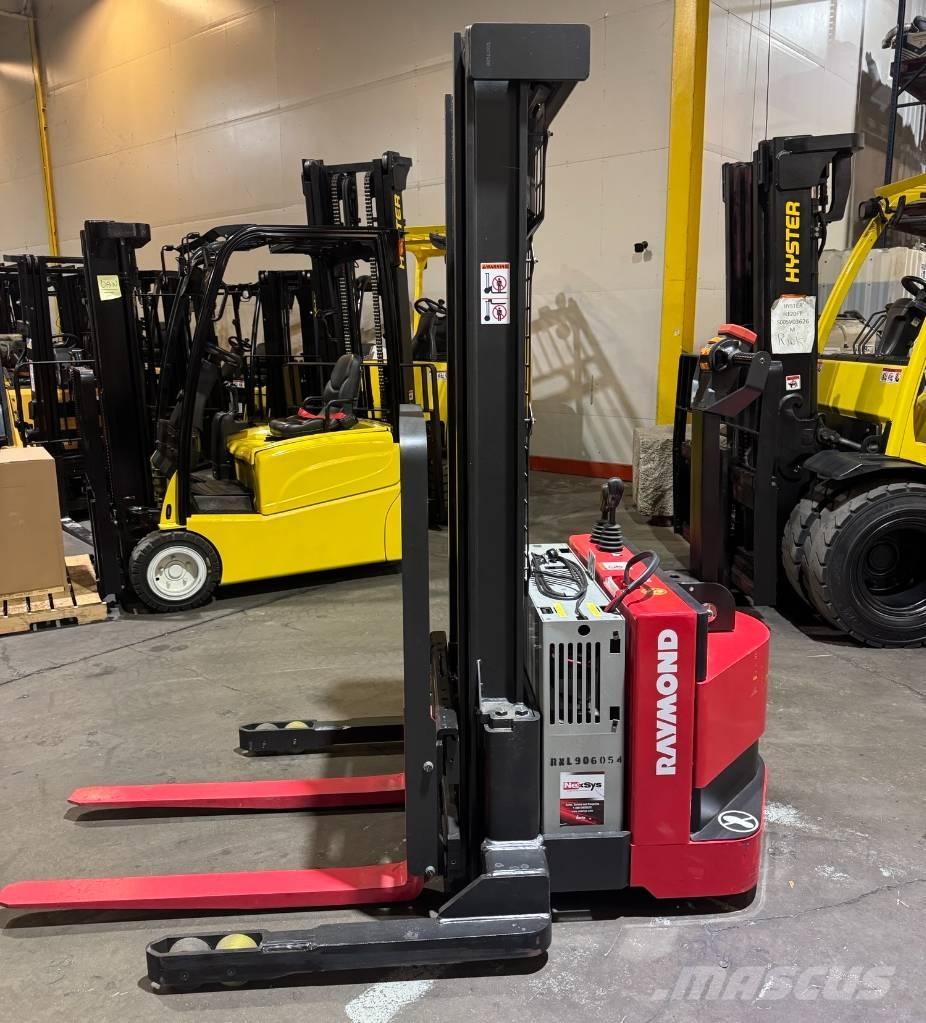 Raymond RSS40 Ajettavat pinoamisvaunut