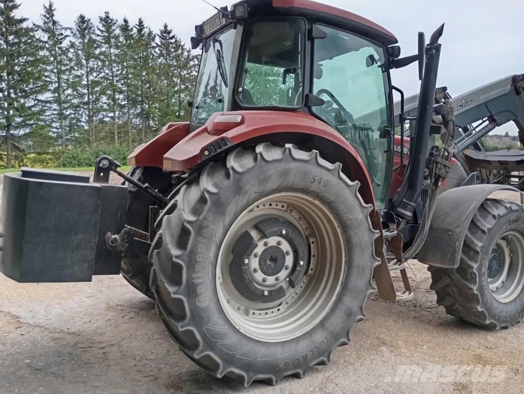 Case IH Farmall 115u Traktorit