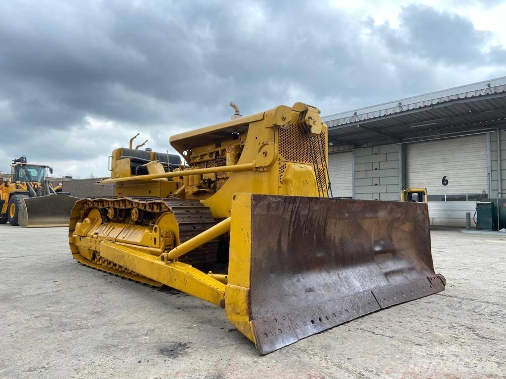 CAT D 8 Telaketjupuskutraktorit