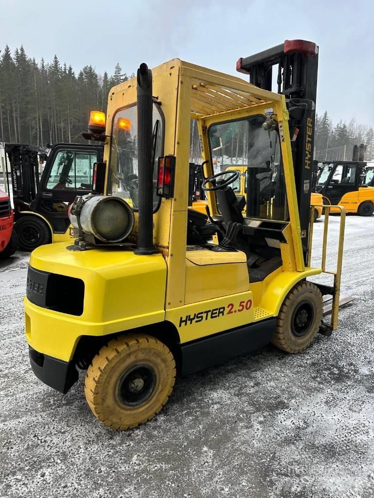 Hyster H2.50XM Nestekaasutrukit