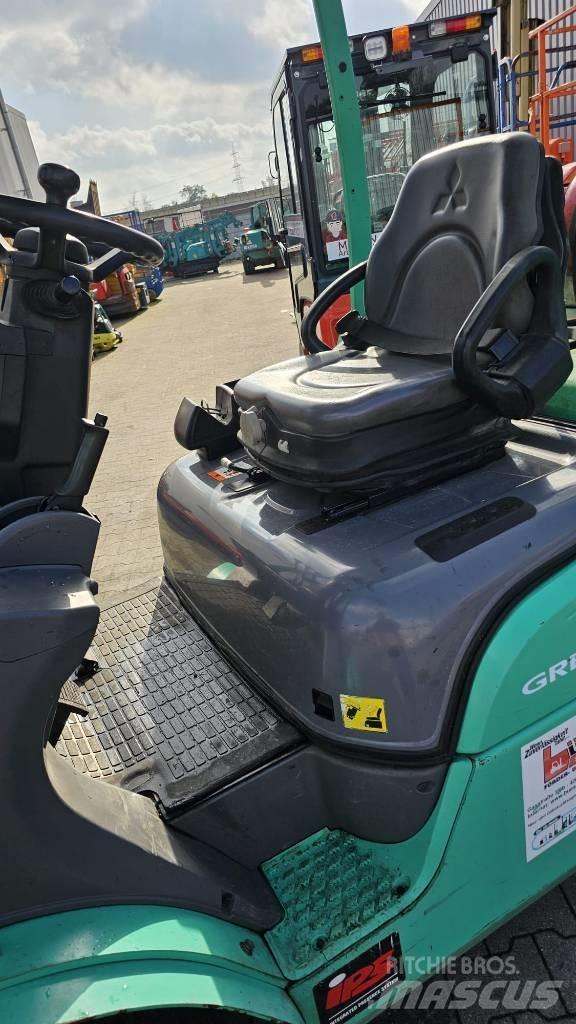 Mitsubishi FG 35 N Nestekaasutrukit