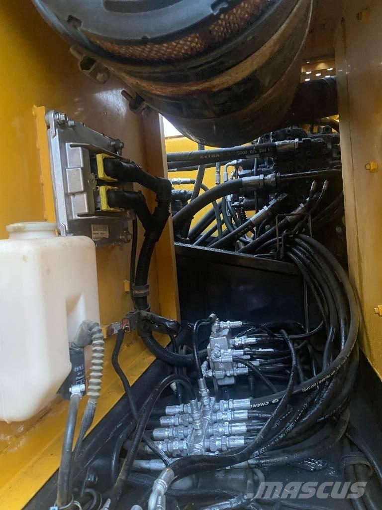 Volvo EC 210 B LC Telakaivukoneet