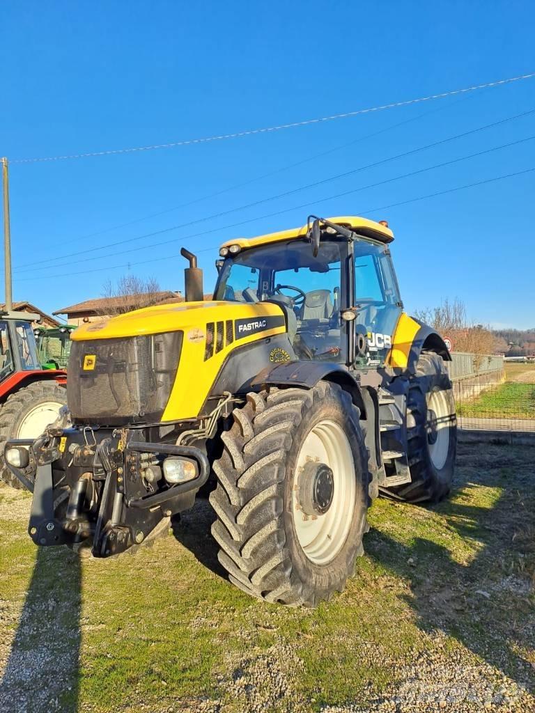 JCB Fastrac 8250 Traktorit