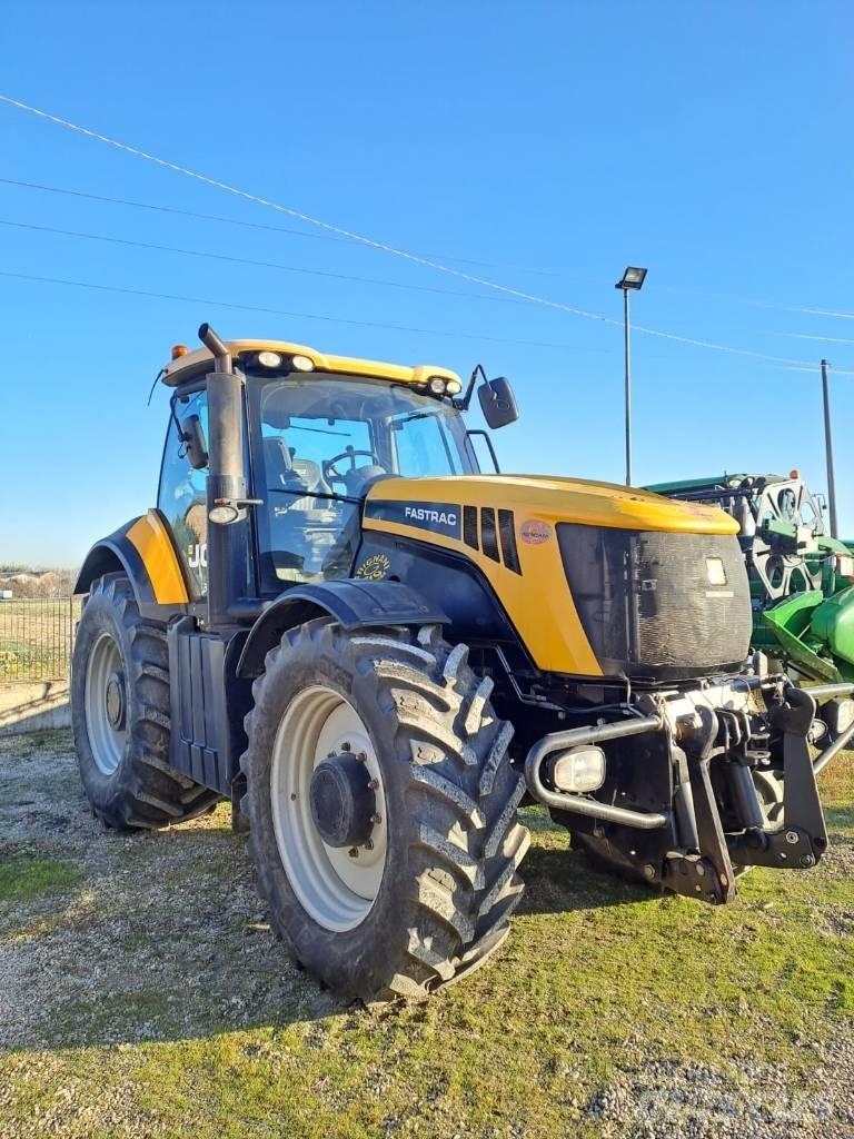 JCB Fastrac 8250 Traktorit