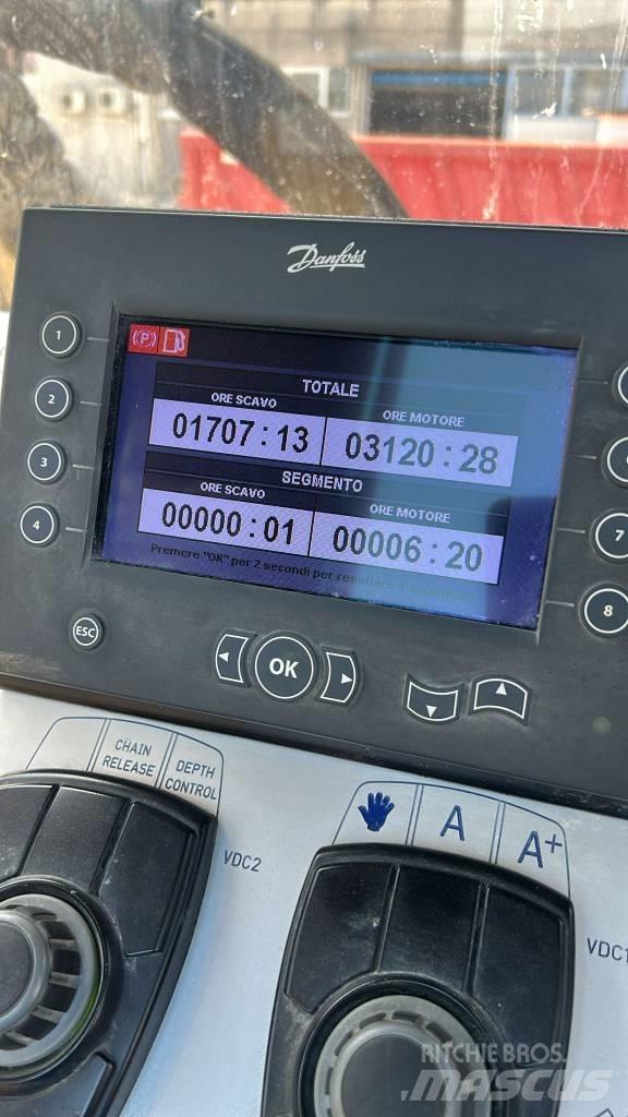 Tesmec 950 Ketjukaivurit