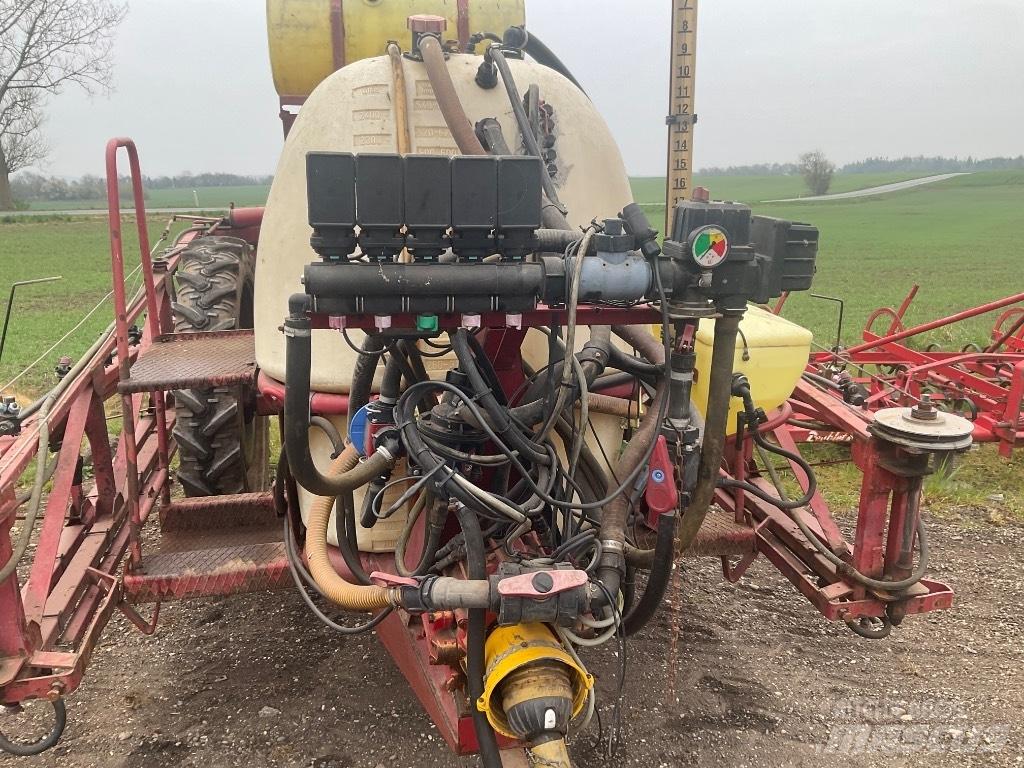 Hardi 2400 Hinattavat ruiskut