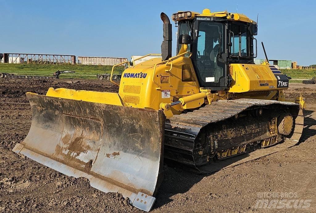 Komatsu D 71 PXI-24 Telaketjupuskutraktorit