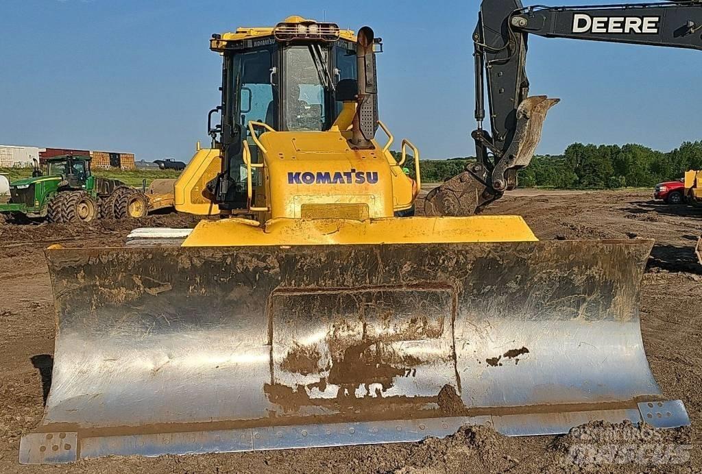 Komatsu D 71 PXI-24 Telaketjupuskutraktorit