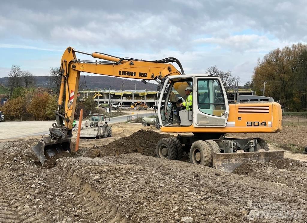 Liebherr A-904 900 Pyöräkaivukoneet
